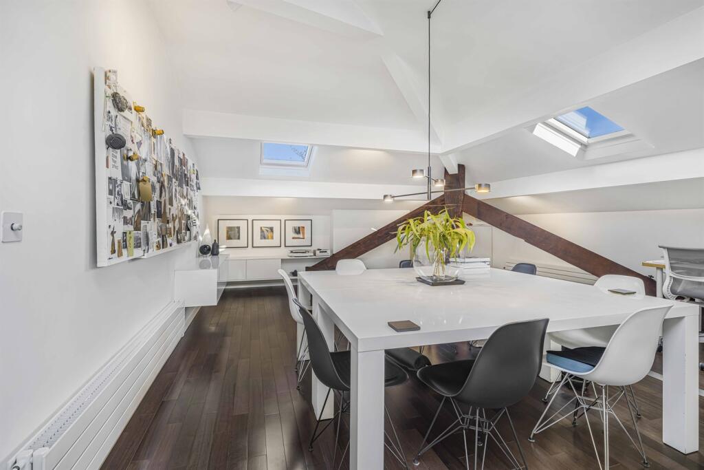 2 bedroom apartment for sale in Langham Mount, East Downs Road, Bowdon, WA14